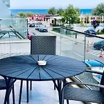 Astoria Seaside Apartment